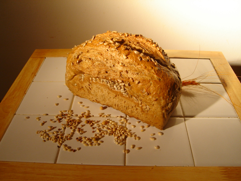 Sokmagvas kenyér (0,4 kg)